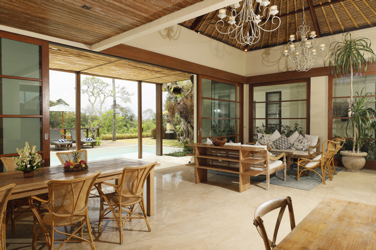 Dining Room 4
