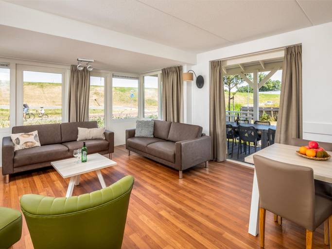 Others 5, Villa in Aquadelta by the Water, Schouwen-Duiveland