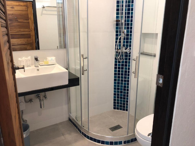 Bathroom 5, Crystal Lamai Samui, Ko Samui