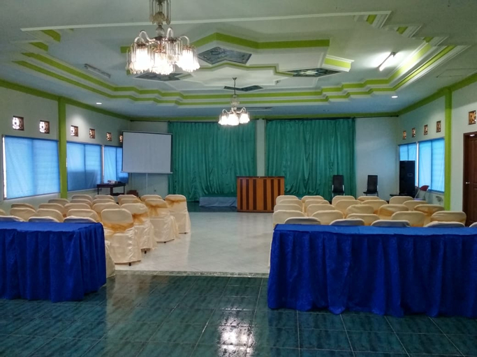 Business Facilities 11