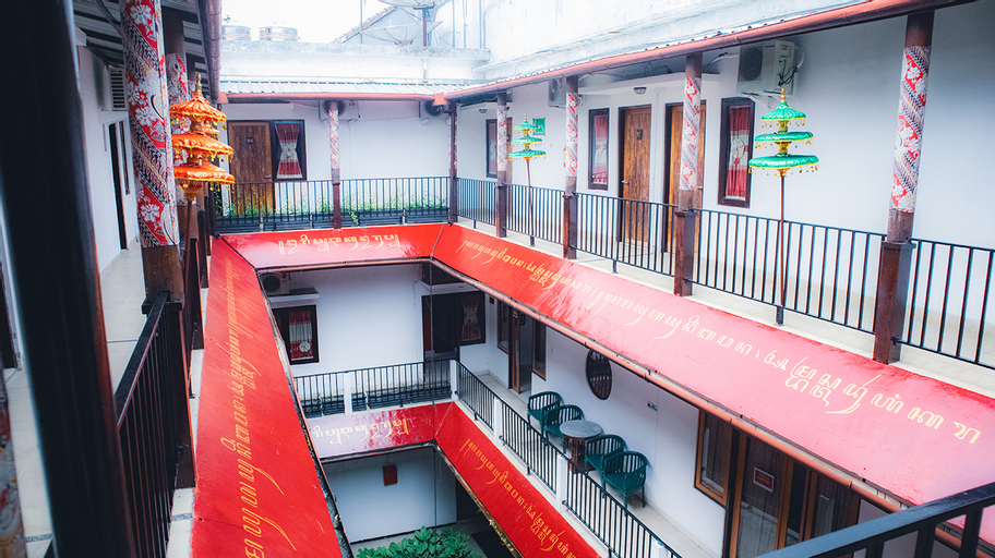 Exterior & Views 19