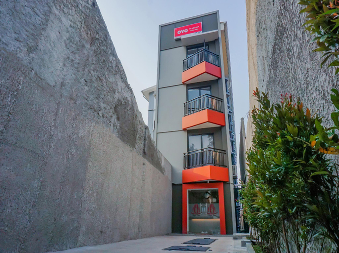 OYO Flagship 90343 Slipi Inn, West Jakarta