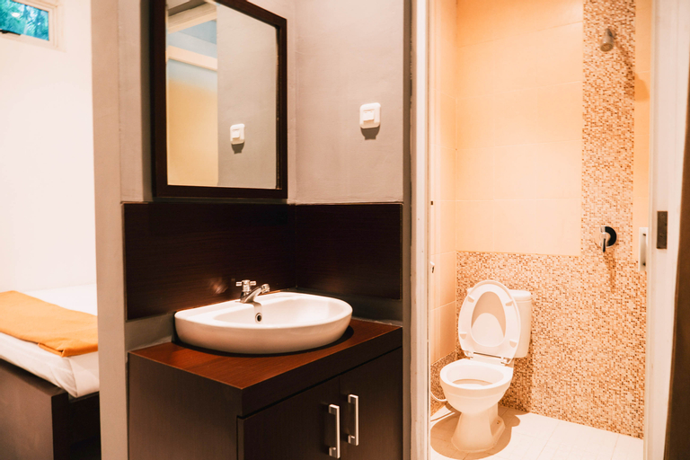 Bathroom 4
