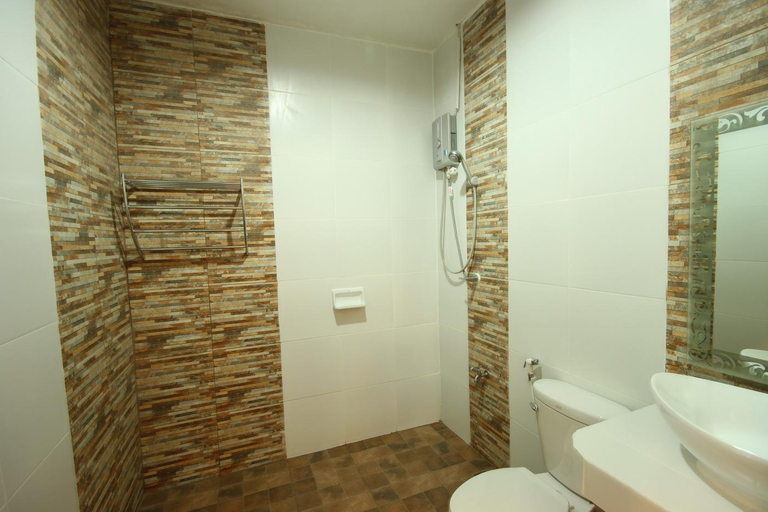 Bathroom 4, Bangkok Resort Rangsit, Thanyaburi