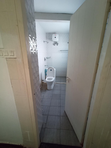 Bathroom, Amaravathi Hotel, Guntur