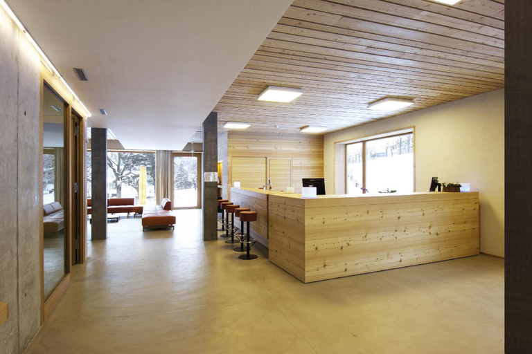 Public Area 2, Scuol Youth Hostel, Inn