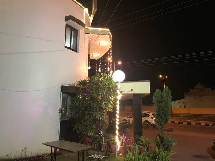 Others 5, Hotel Mount Way, Sirohi