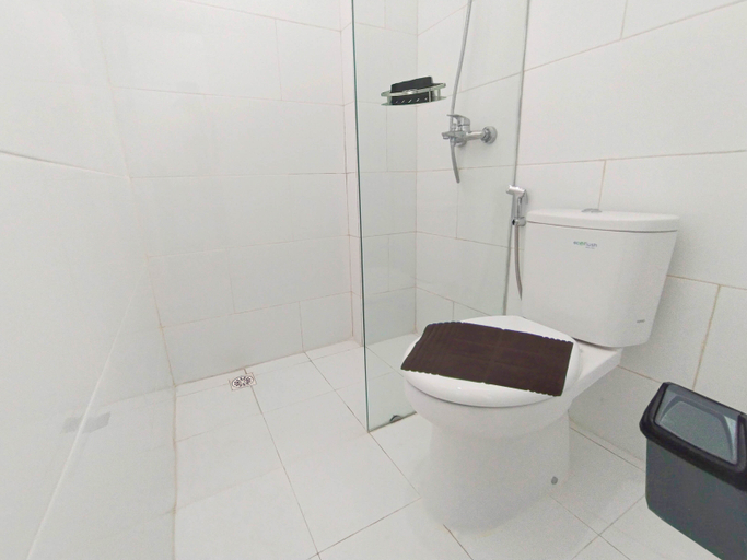 Bathroom 5, Hometown Residence, Bandar Lampung