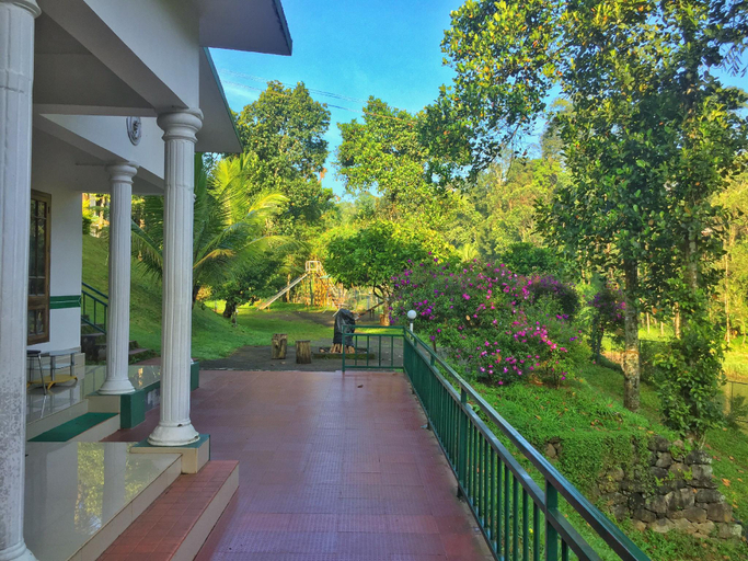 Others 5, Avondale Cottage, Idukki