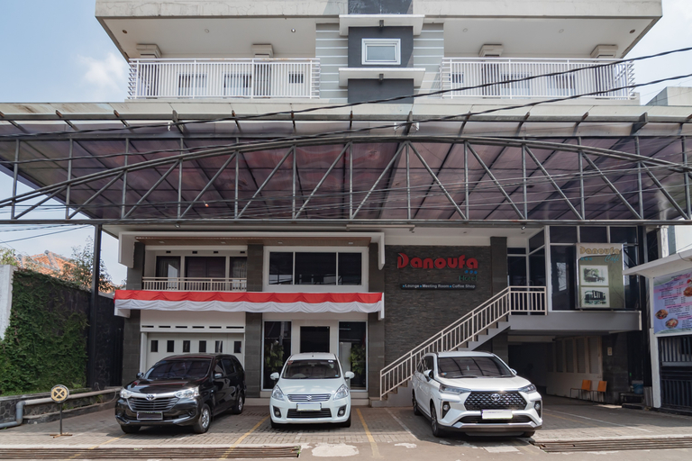 Exterior & Views 2, RedDoorz near Gedung Sate 2, Bandung