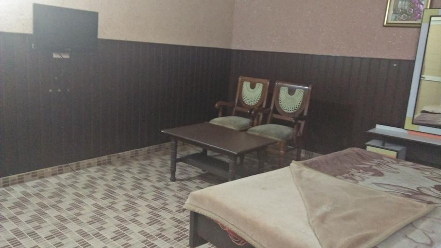 Public Area 2, Finlandia hotel, Moga