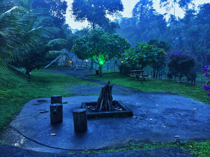 Others 4, Avondale Cottage, Idukki
