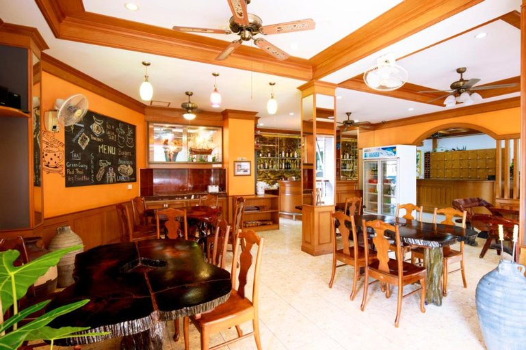 Food & Drinks 2, Nanai 2 Residence Patong, Phuket Island