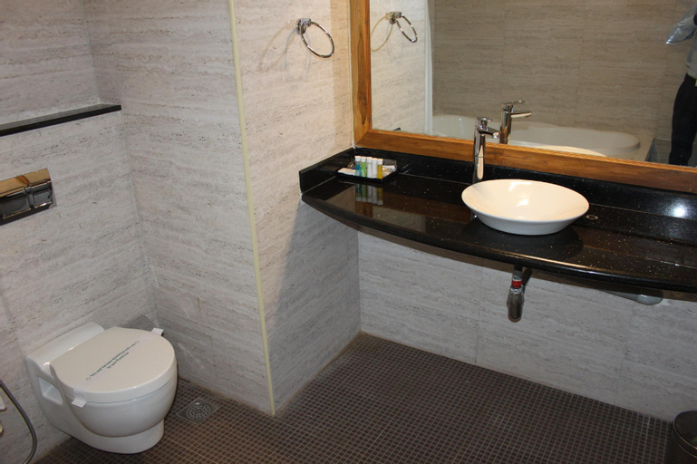 Bedroom 4, Hotel Amil Rajapalayam, Virudunagar