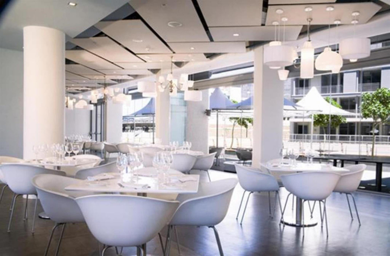 Food & Drinks 4, 410 & 214 Harbour Bridge Luxury Apartments, City of Cape Town