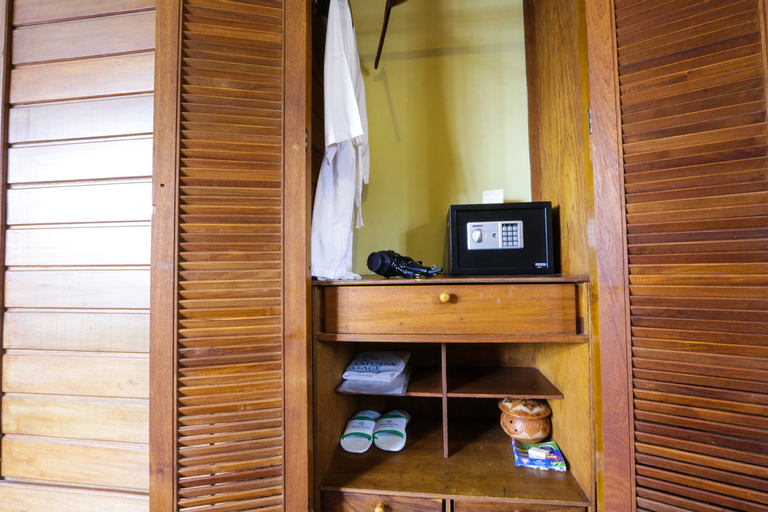 Bedroom 16