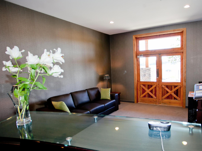 Public Area, Ski Time Lodge, Ashburton
