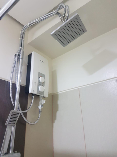 Bathroom 5, SkyViewCondotel*Cozy&Affordable-Breeze Residences  near MOA&NAIA, Pasay City