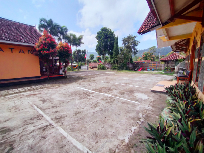 Others, Villa Aurellia Maribaya Lembang, Bandung