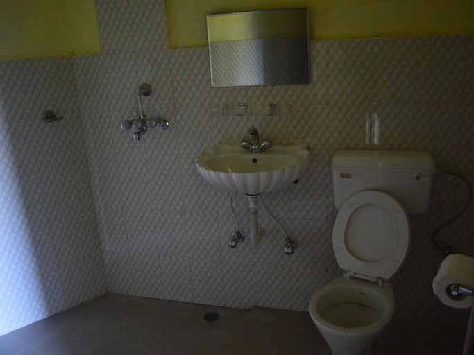 Bathroom 3, Mystique Highland Resort, Gandaki