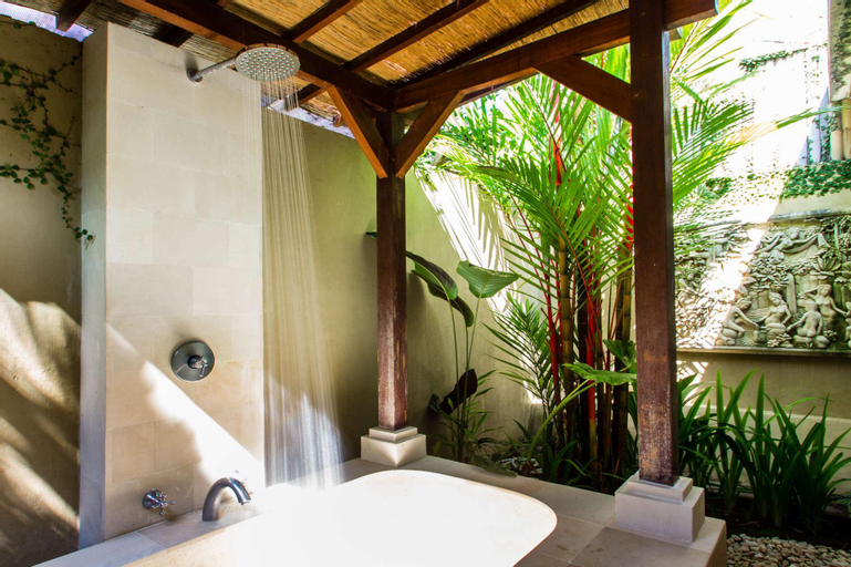 Bedroom 4, Picture Relaxing Beside Your Private Pool in Seminyak While the Staff Serve You Ice Cold Drinks, Badung