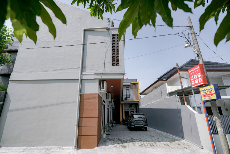 Exterior & Views 2, RedDoorz @ Jalan Urip Sumoharjo Lampung, Bandar Lampung