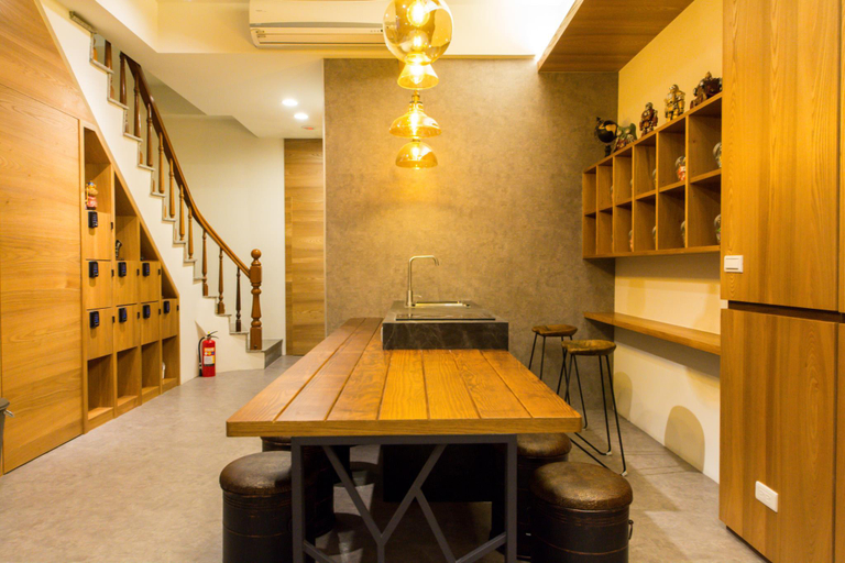 Others 2, Shisan Hostel, Tainan