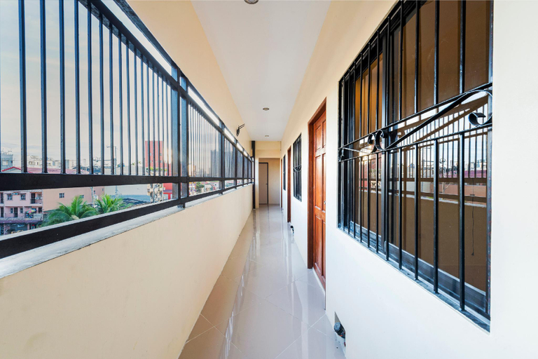 Others 5, V-cat Apartelle, Manila City