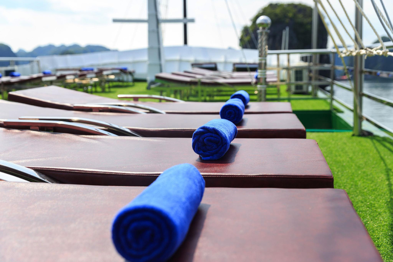 Sport & Beauty 2, Venezia Halong Cruises, Cát Hải