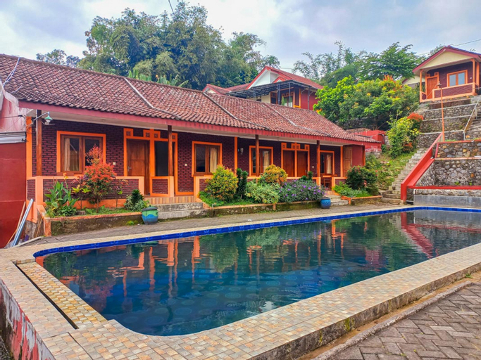Sport & Beauty 5, Villa Kampoeng City Pacet Mitra RedDoorz, Mojokerto