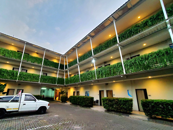 Exterior & Views 4, Hotel Sampurna Cirebon, Cirebon