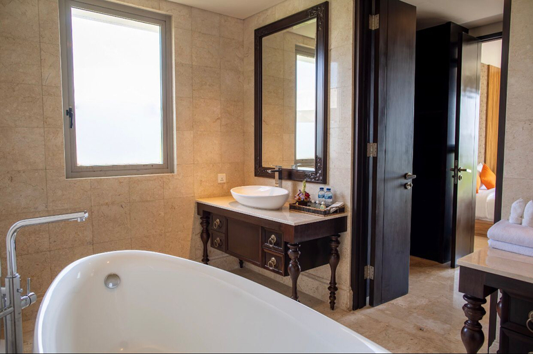 Bathroom 4, Luxury Apartment at AYANA Residences, Badung