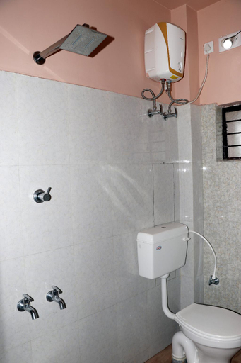 Bathroom 5, Somani Inn, Pashchim Medinipur