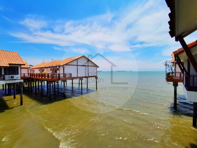 Port Dickson Water Chalet - Up to 4 pax, Port Dickson