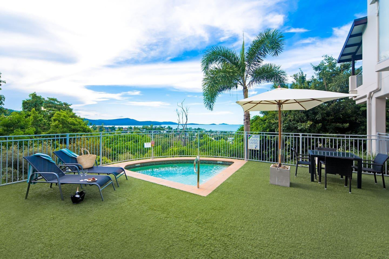 Sport & Beauty 3, Oscar's View, Whitsunday