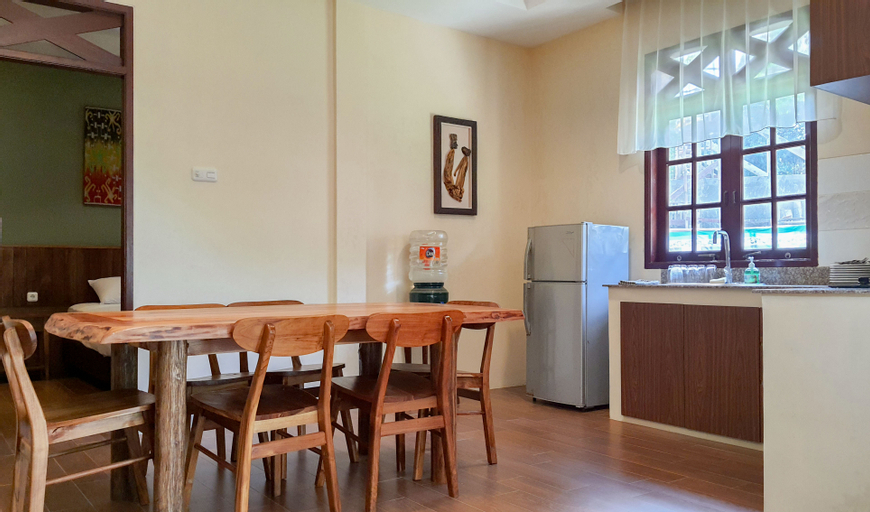 Dining Room 17