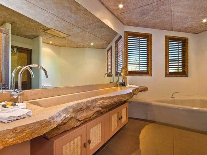 Bathroom 4, Casa Albero Via Roma Waterfront, Gold Coast