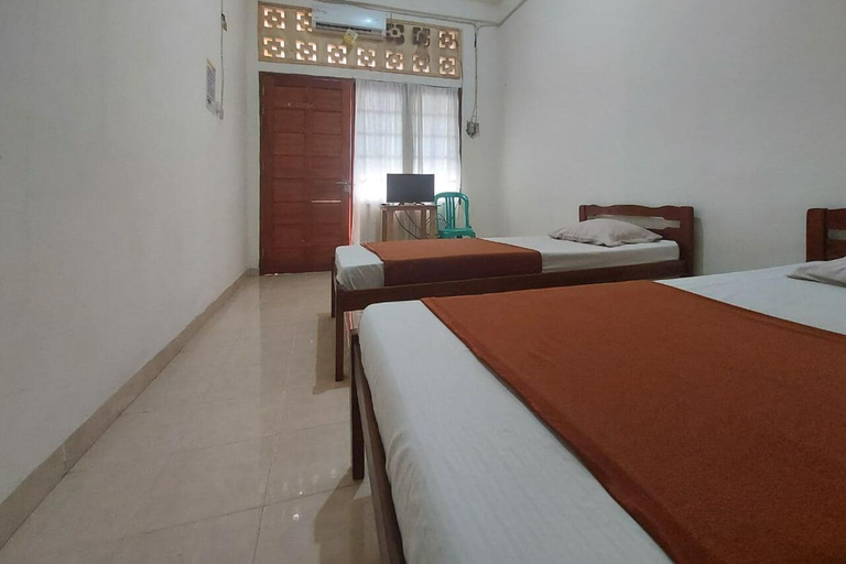 Bedroom 3, Wisma Alas Sintang Syariah RedPartner, Sintang