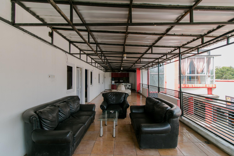 Public Area 3, OYO 1866 Amazon Homestay Syariah, Sukabumi