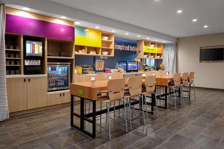 Food & Drinks 5, Home2 Suites By Hilton Valdosta, Lowndes