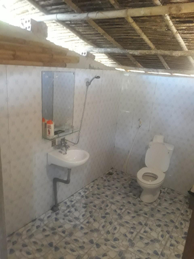 Bathroom 4, Pu Luong Discovery, Bá Thước