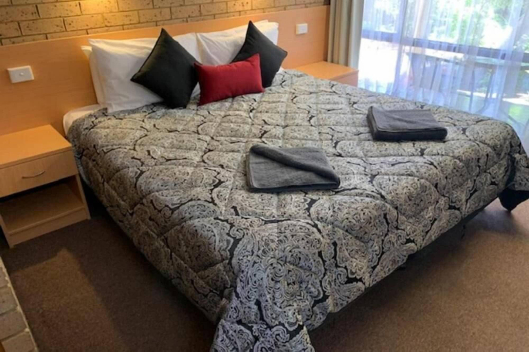 Bedroom 4, Muswellbrook Motor Inn, Muswellbrook