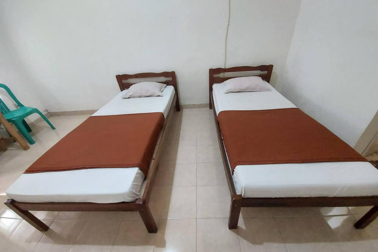 Bedroom 4, Wisma Alas Sintang Syariah RedPartner, Sintang