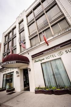 Peterborough Inn & Suites Hotel, Peterborough