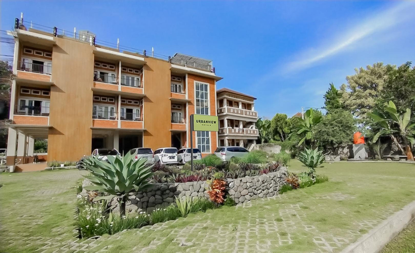 Urbanview Hotel Syariah Insani Cisarua Puncak, Bogor
