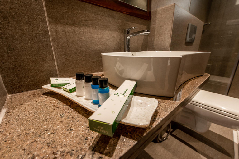 Bathroom 3, THE GREEN BOUTIQUE, North Goa