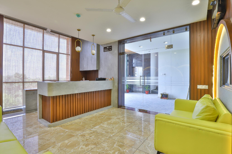 Public Area 2, Hotel SR Regency, Anand