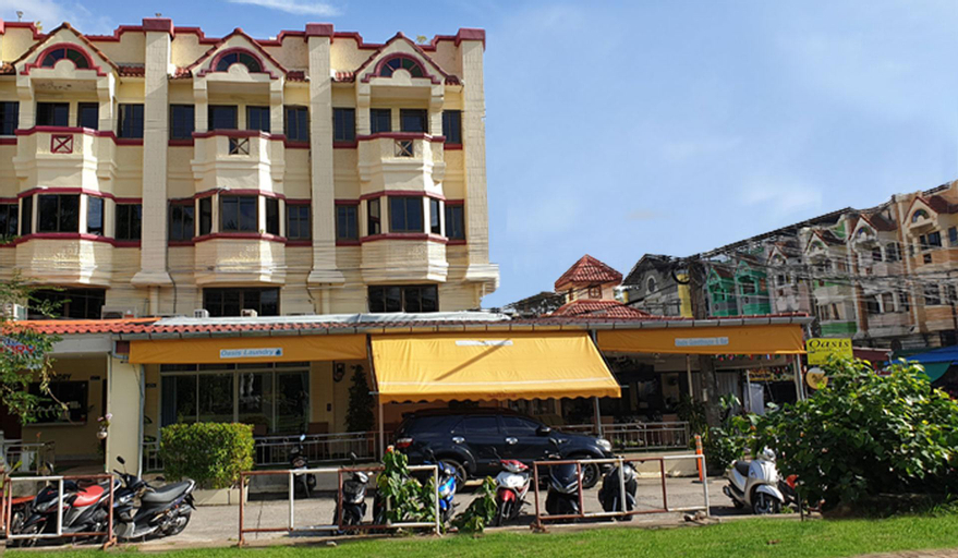 Oasis Hostel and Bar, Phuket Island