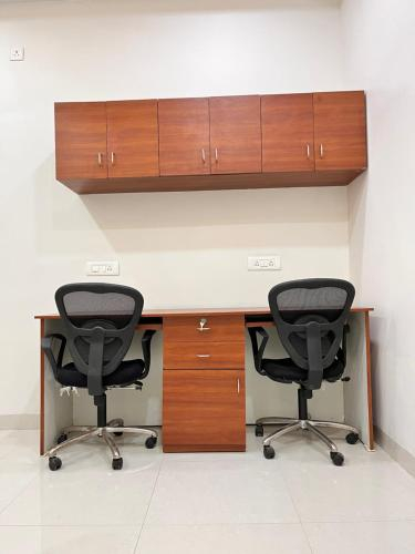 Minimalist 3BHK Flat in Central Raipur with Office Space, Raipur