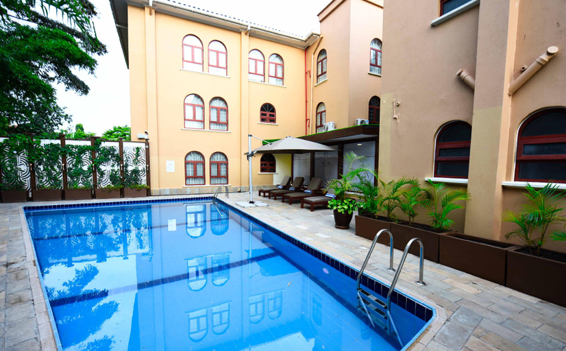 Sport & Beauty 2, Casa Solada, Kampala